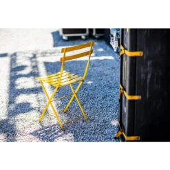 Chaise De Jardin Pliante FERMOB Bistro Métal - Miel -Jardin Mobilier Magasin 010173 chaise de jardin pliante fermob bistro metal miel ambiance 4