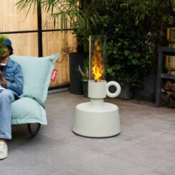 Lampe Fatboy Flamtastique - Gris Clair -Jardin Mobilier Magasin 104684 lampe huile fatboy flamtastique gris clair ambiance