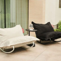 Rocking Chair Fatboy Rock'n'Roll - Gris Clair -Jardin Mobilier Magasin 104915 rocking chair fatboy rocknroll gris clair ambiance