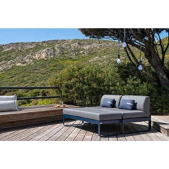 Sangle De Suspension Pour Lampe FERMOB Aplô - Bleu Acapulco -Jardin Mobilier Magasin 347021 sangle suspension lampe fermob aplo bleu acapulco ambiance 2