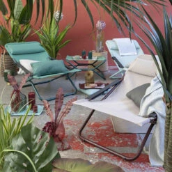 Bain De Soleil LAFUMA Transabed - Bleu -Jardin Mobilier Magasin lfm2928 9258 bain soleil lafuma transabed bleu ambiance 2 min