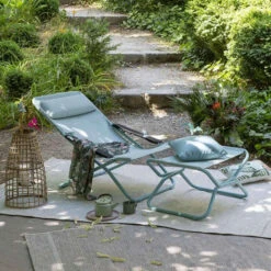 Coussin LAFUMA Aurore 40 X 40 Cm - Bleu -Jardin Mobilier Magasin lfm2974 9304 coussin lafuma aurore 40 x 40 cm bleu ambiance