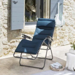 Fauteuil Relax Pliant LAFUMA Futura BeComfort XL - Bleu Encre -Jardin Mobilier Magasin lfm3131.8900 fauteuil relax pliant lafuma futura becomfort xl bleu encre ambiance 2