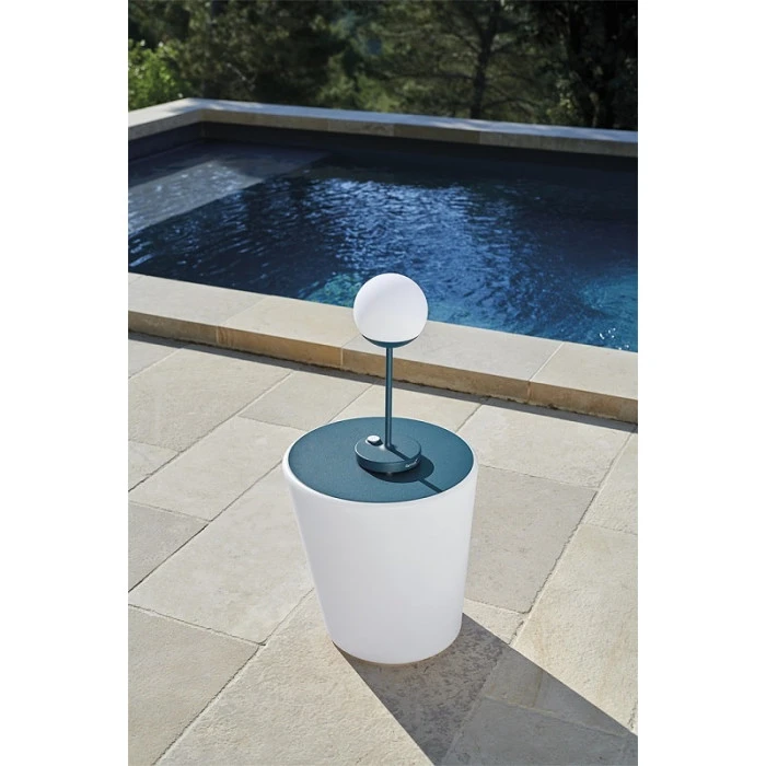 Lampe FERMOB Mooon! - Bleu Acapulco 4 Lampe FERMOB Mooon! - Bleu Acapulco – Image 2