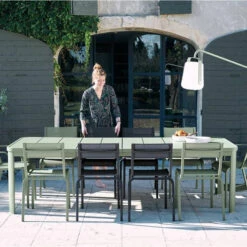Table De Jardin 10 Personnes Avec 2 Rallonges FERMOB Oléron 155 / 255 X 100 Cm - Cactus -Jardin Mobilier Magasin oleron cactus maillane book2020 sebastien erome 8 min 1 5